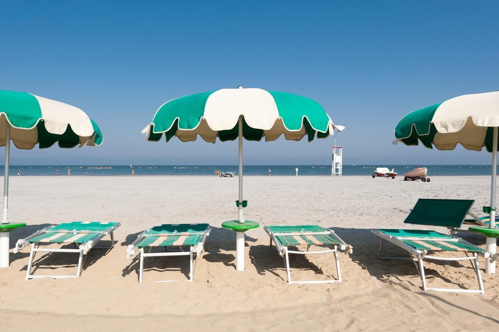 Regina Hotel E Ristorante Punta Marina Ngoại thất bức ảnh