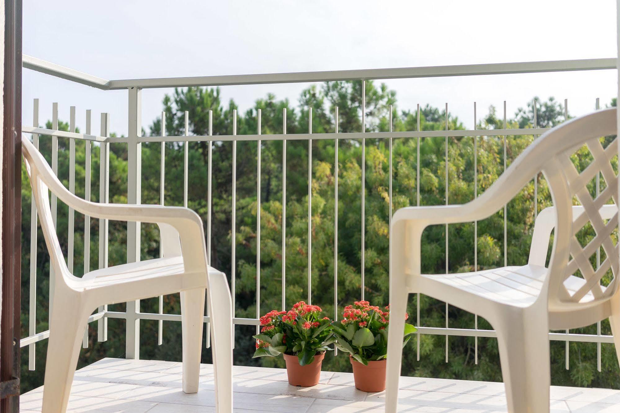 Regina Hotel E Ristorante Punta Marina Ngoại thất bức ảnh